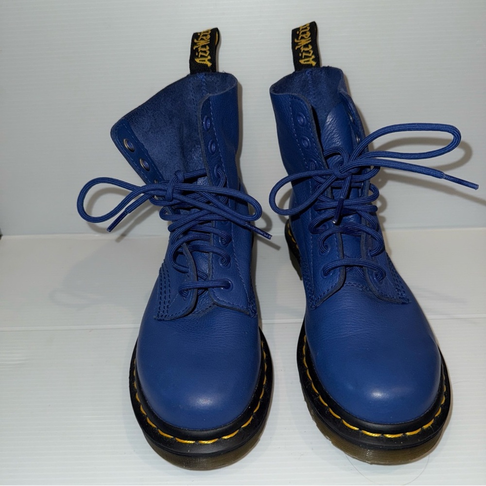 Dr. Martens Navy Combat Boots size 5 NWOT - Picture 2 of 9